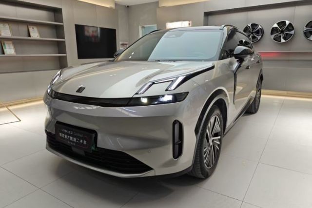 Used Lynk & Co 08 EM-P 2023 245km Ultra-Long Range Halo