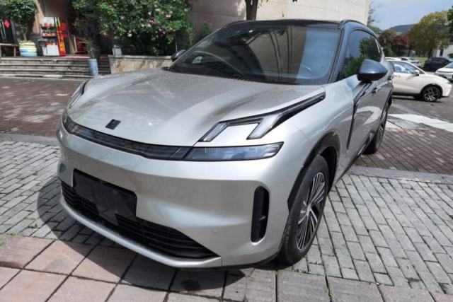 Used Lynk & Co 08 EM-P 2023 120km Long-Range Halo