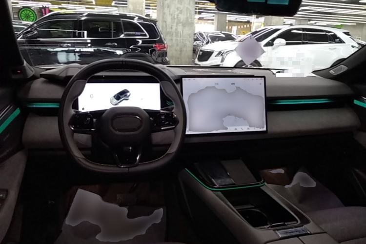 Used Lynk & Co 08 EM-P 2023 245km Ultra-Long Range Halo Center Console
