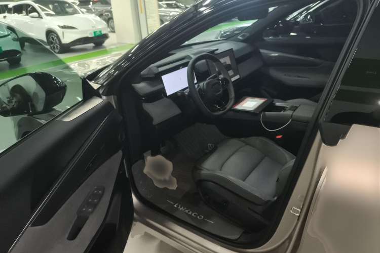 Used Lynk & Co 08 EM-P 2023 120km Long-Range Halo Driver Seat