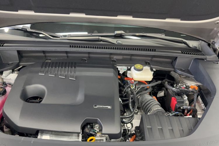 Used Lynk & Co 08 EM-P 2023 245km Ultra-Long Range Halo Engine Bay