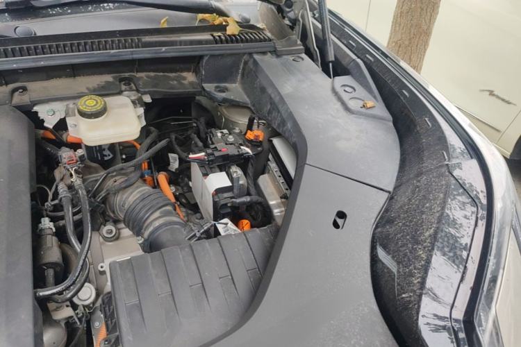Used Lynk & Co 08 EM-P 2023 245km Ultra-Long Range Halo Engine Bay Left