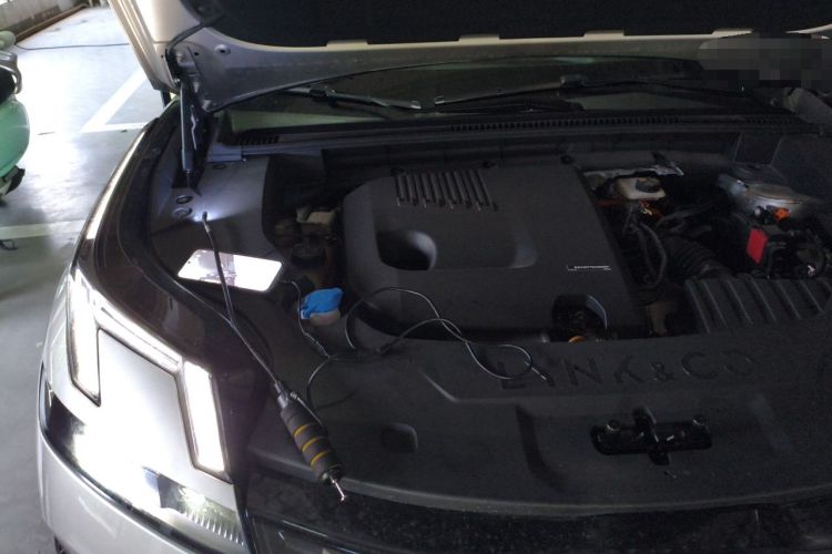 Used Lynk & Co 08 EM-P 2023 220km All-Wheel-Drive Performance Halo Engine Bay Right