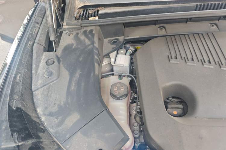 Used Lynk & Co 08 EM-P 2023 120km Long-Range Halo Engine Bay Right