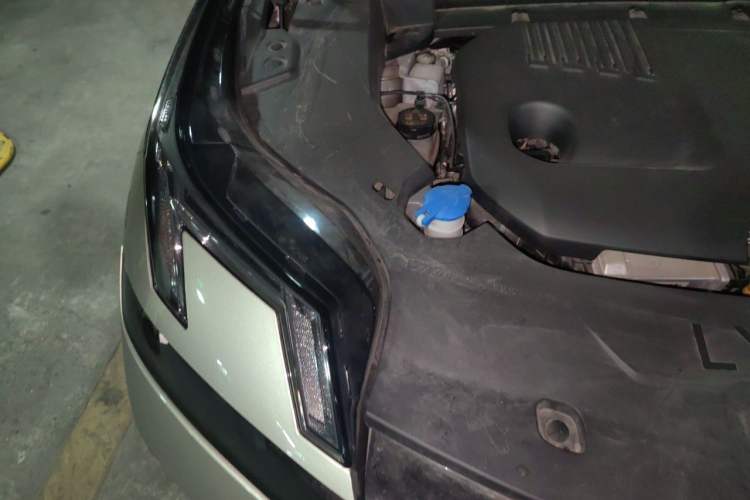 Used Lynk & Co 08 EM-P 2023 120km Long-Range Halo Engine Bay Right