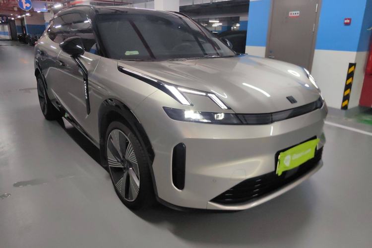 Used Lynk & Co 08 EM-P 2023 120km Long-Range Halo Exterior 2