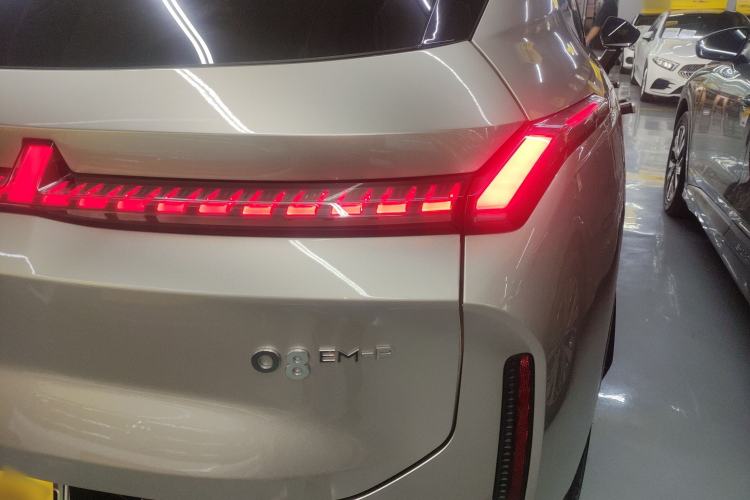 Used Lynk & Co 08 EM-P 2023 245km Ultra-Long Range Halo Exterior 3