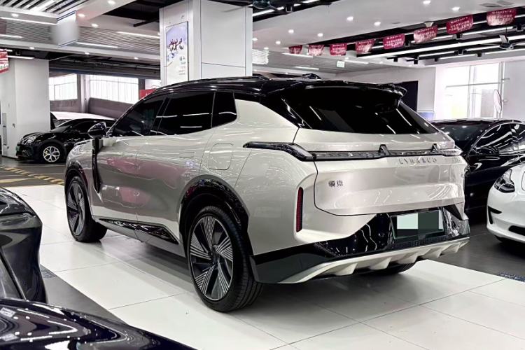 Used Lynk & Co 08 EM-P 2023 245km Ultra-Long Range Halo Exterior 3
