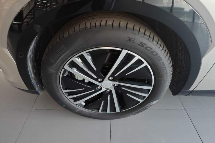Used Lynk & Co 08 EM-P 2023 245km Ultra-Long Range Halo Exterior 3