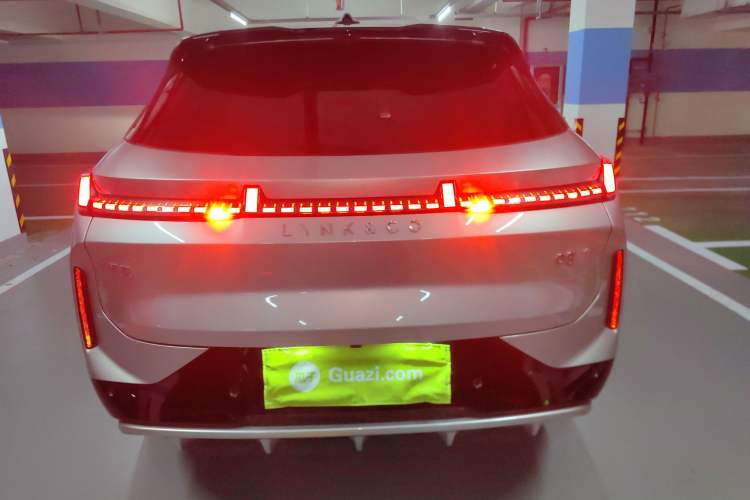 Used Lynk & Co 08 EM-P 2023 120km Long-Range Halo Exterior 4