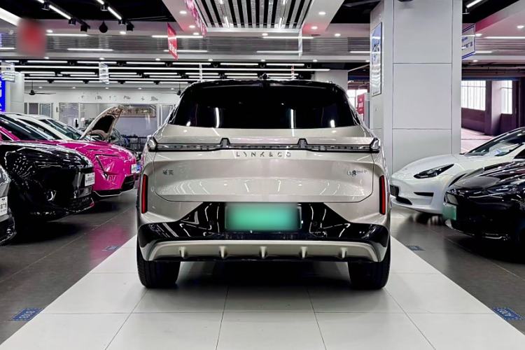 Used Lynk & Co 08 EM-P 2023 245km Ultra-Long Range Halo Exterior 4