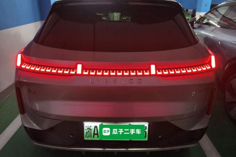 Used Lynk & Co 08 EM-P 2023 120km Long-Range Halo Exterior 4