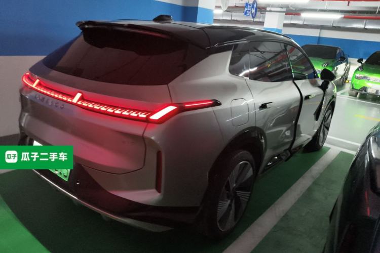 Used Lynk & Co 08 EM-P 2023 120km Long-Range Halo Exterior 5