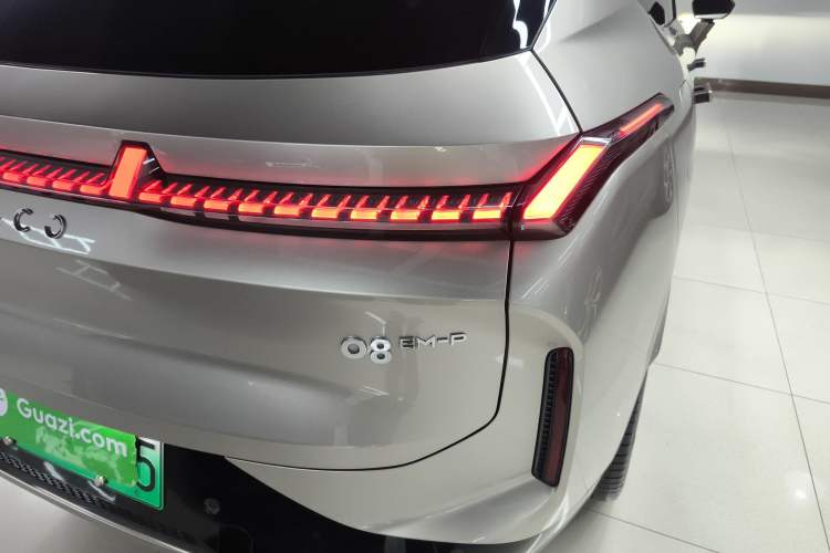 Used Lynk & Co 08 EM-P 2023 245km Ultra-Long Range Halo Exterior 6