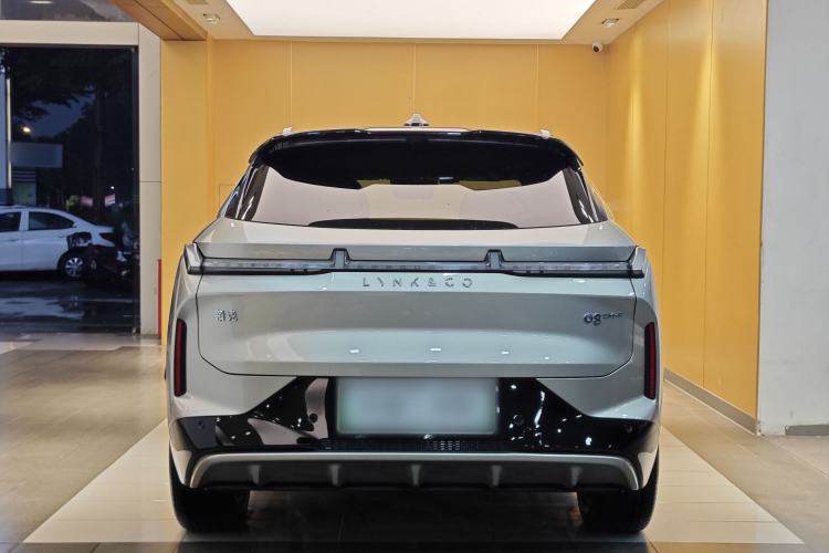 Used Lynk & Co 08 EM-P 2023 120km Long-Range Halo Exterior 8