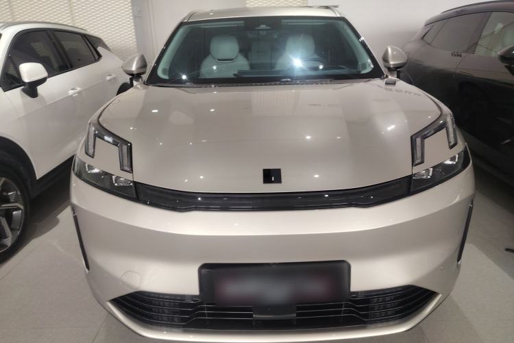 Used Lynk & Co 08 EM-P 2023 245km Ultra-Long Range Halo Front