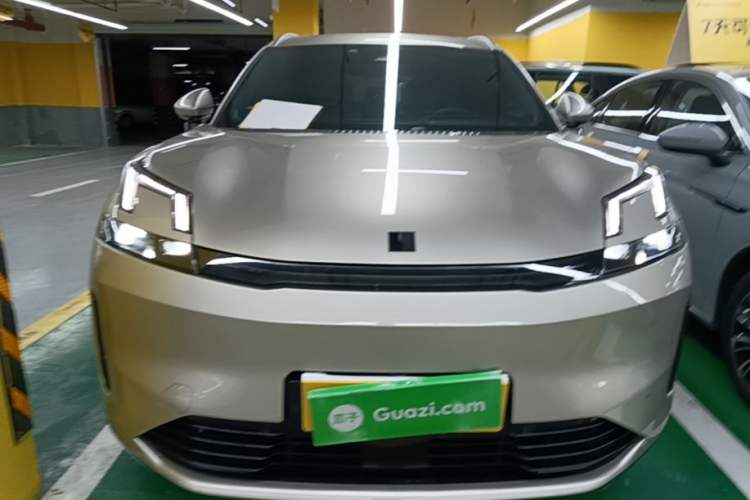Used Lynk & Co 08 EM-P 2023 245km Ultra-Long Range Halo Front