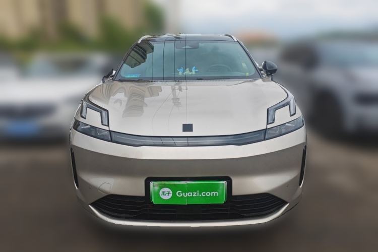 Used Lynk & Co 08 EM-P 2023 120km Long-Range Pro Front