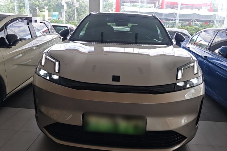 Used Lynk & Co 08 EM-P 2023 120km Long-Range Halo Front
