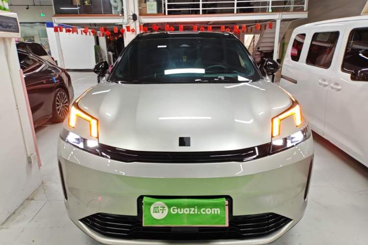 Used Lynk & Co 08 EM-P 2023 120km Long-Range Halo Front