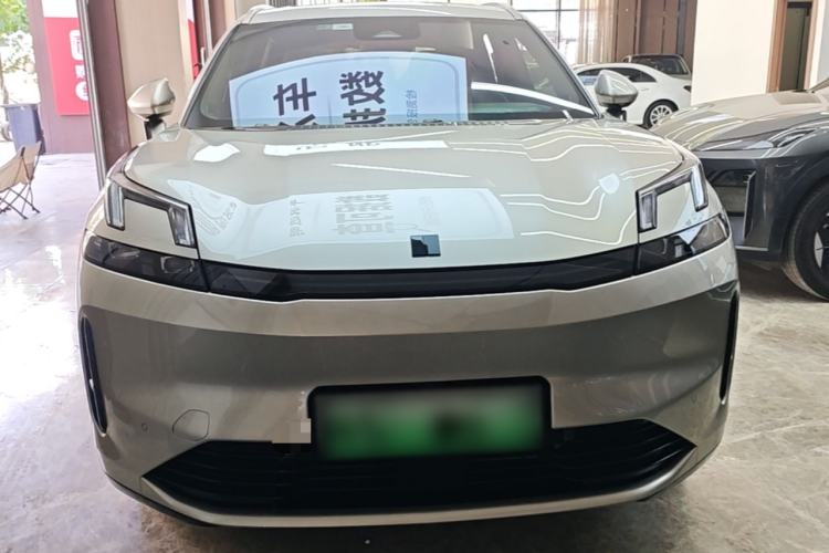 Used Lynk & Co 08 EM-P 2023 120km Long-Range Pro Front