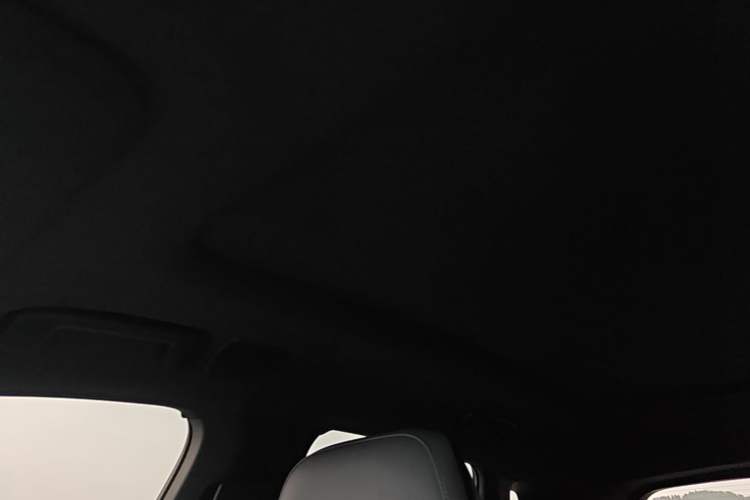 Used Lynk & Co 08 EM-P 2023 120km Long-Range Halo Headliner