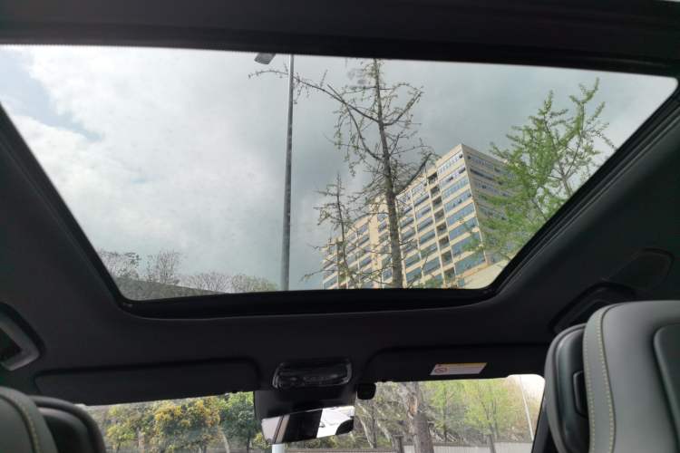 Used Lynk & Co 08 EM-P 2023 120km Long-Range Halo Headliner