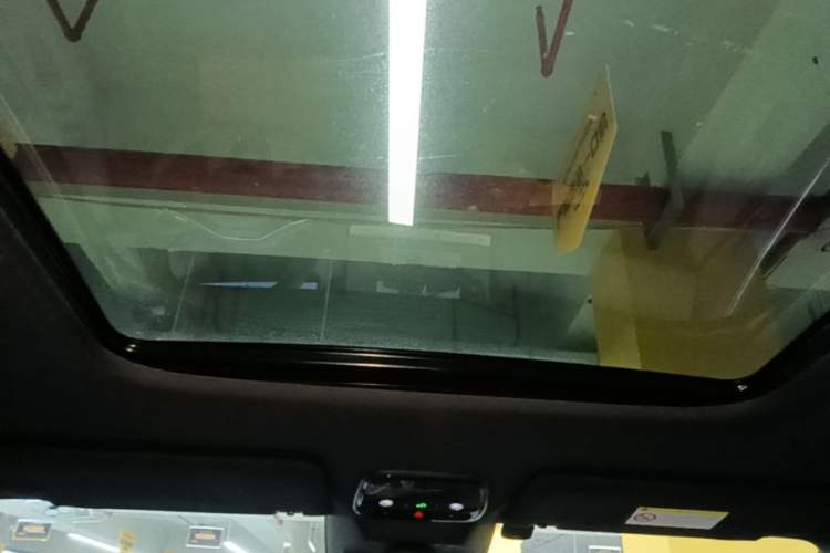Used Lynk & Co 08 EM-P 2023 245km Ultra-Long Range Halo Headliner
