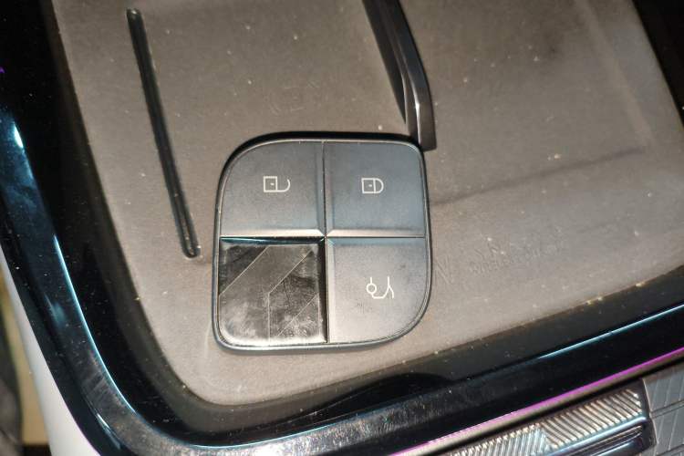 Used Lynk & Co 08 EM-P 2023 245km Ultra-Long Range Halo Interior 1