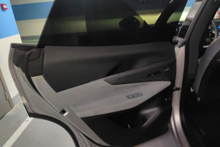 Used Lynk & Co 08 EM-P 2023 120km Long-Range Halo Interior 8