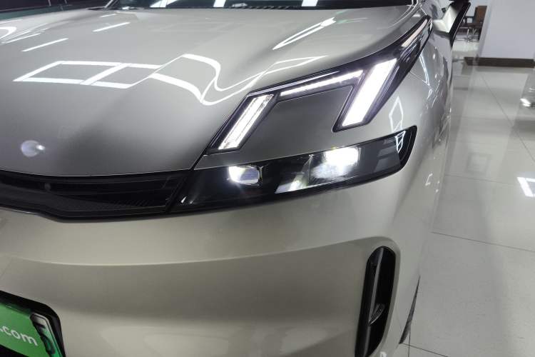 Used Lynk & Co 08 EM-P 2023 245km Ultra-Long Range Halo Left Front Headlight