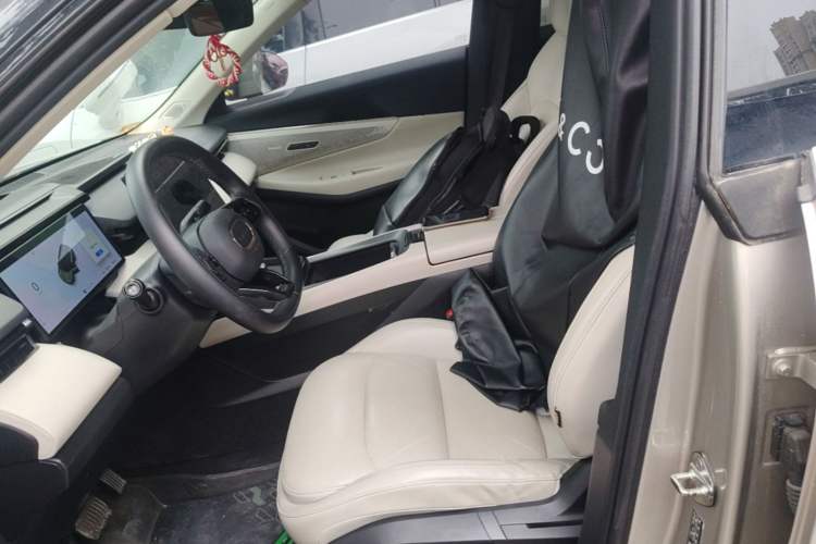 Used Lynk & Co 08 EM-P 2023 245km Ultra-Long Range Halo Left Front Seat