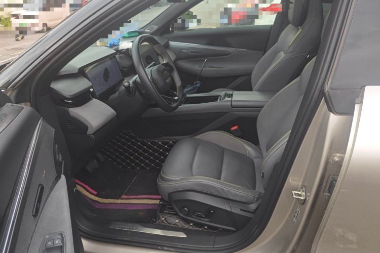 Used Lynk & Co 08 EM-P 2023 120km Long-Range Pro Left Front Seat