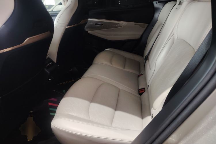 Used Lynk & Co 08 EM-P 2023 245km Ultra-Long Range Halo Left Rear Seat
