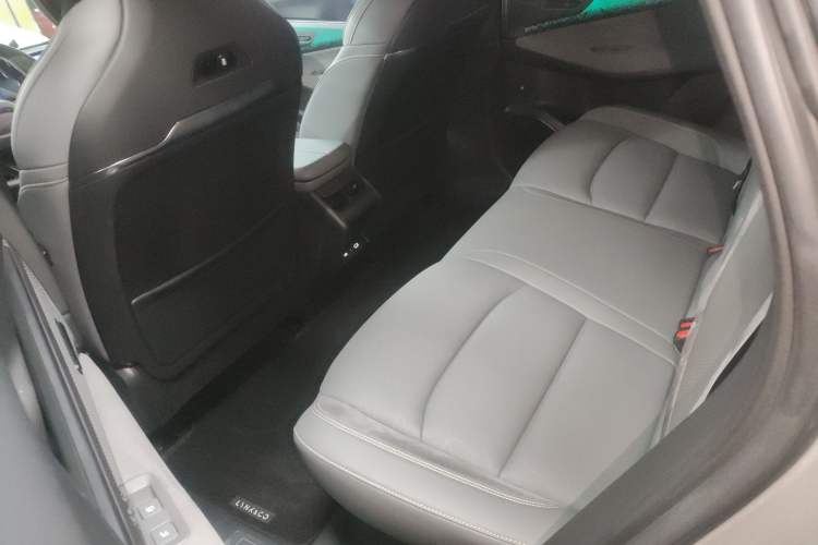 Used Lynk & Co 08 EM-P 2023 245km Ultra-Long Range Halo Left Rear Seat