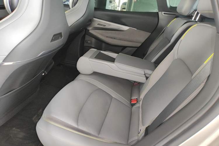 Used Lynk & Co 08 EM-P 2023 120km Long-Range Halo Left Rear Seat