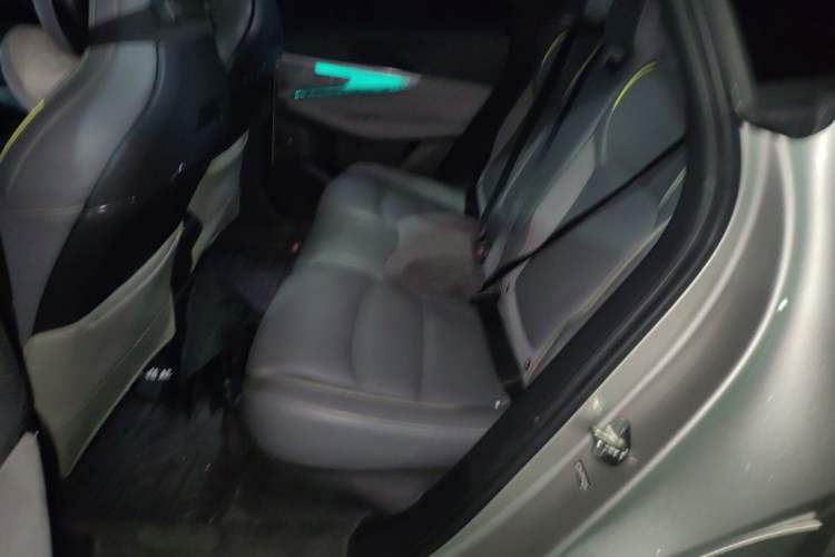 Used Lynk & Co 08 EM-P 2023 120km Long-Range Halo Left Rear Seat