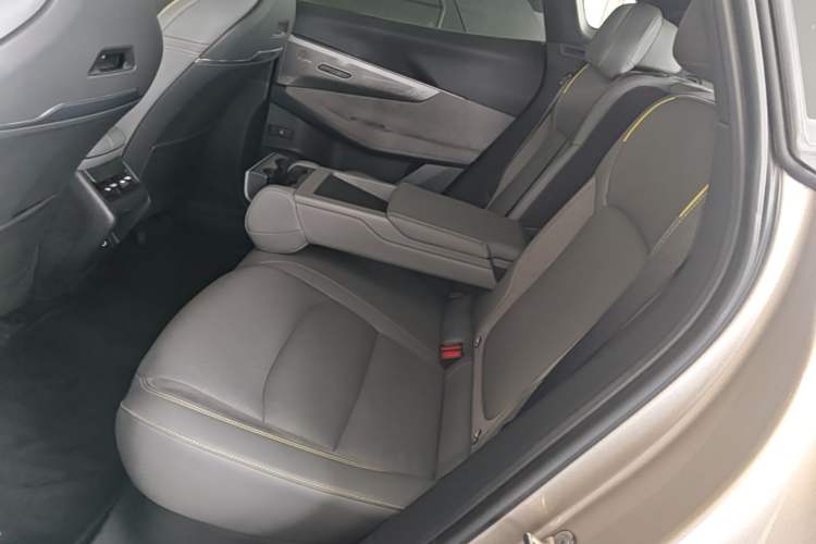 Used Lynk & Co 08 EM-P 2023 120km Long-Range Halo Left Rear Seat