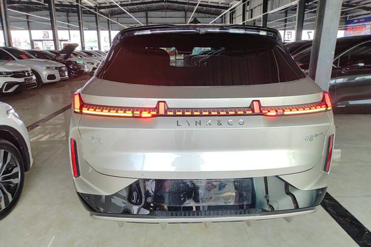 Used Lynk & Co 08 EM-P 2023 120km Long-Range Halo Rear