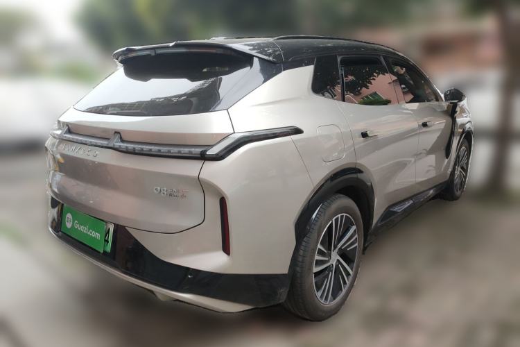 Used Lynk & Co 08 EM-P 2023 120km Long-Range Halo Rear Right 45 Deg