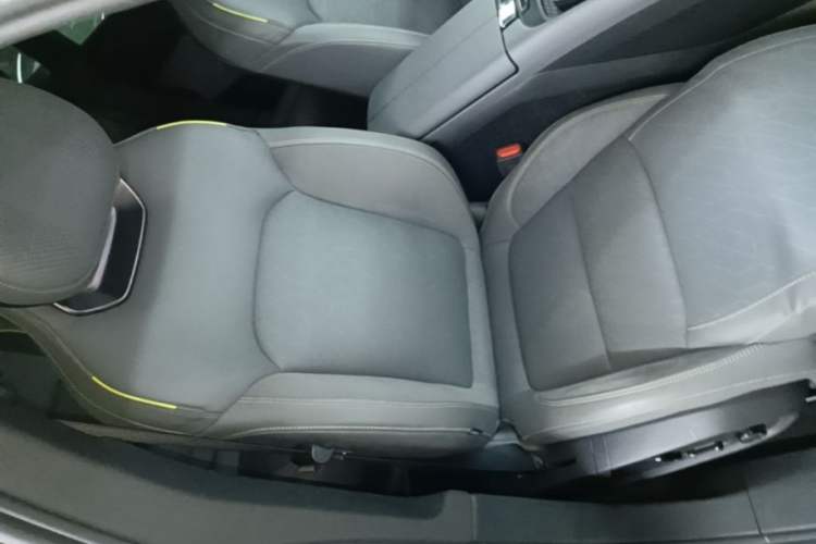 Used Lynk & Co 08 EM-P 2023 245km Ultra-Long Range Halo Right Front Seat
