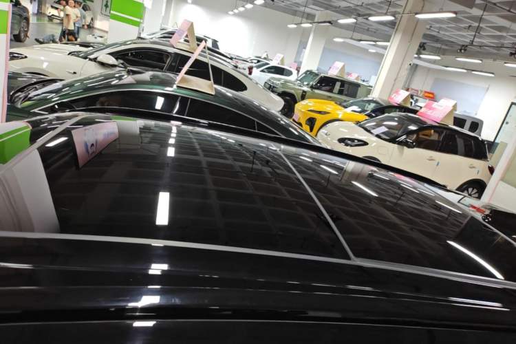 Used Lynk & Co 08 EM-P 2023 120km Long-Range Halo Roof