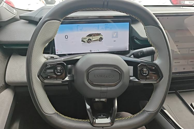 Used Lynk & Co 08 EM-P 2023 120km Long-Range Halo Steering Wheel