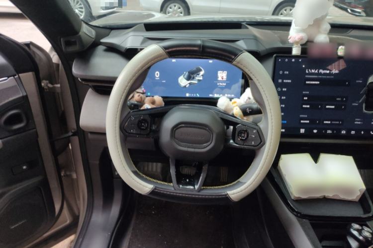 Used Lynk & Co 08 EM-P 2023 120km Long-Range Halo Steering Wheel
