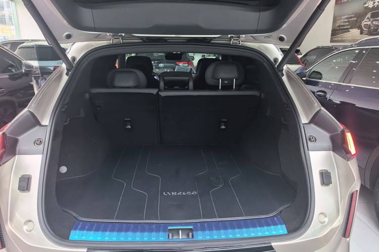 Used Lynk & Co 08 EM-P 2023 245km Ultra-Long Range Halo Trunk