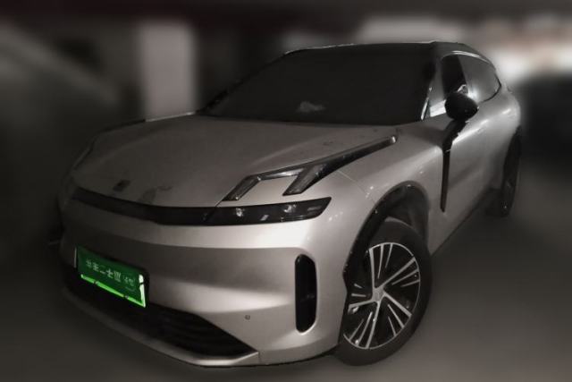Used Lynk & Co 08 EM-P 2023 120km Long-Range Halo
