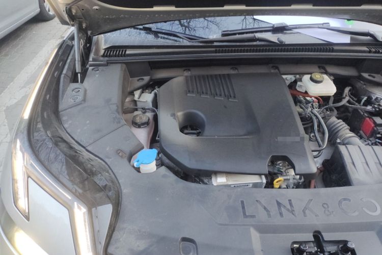 Used Lynk & Co 08 EM-P 2023 120km Long-Range Halo Engine Bay Right