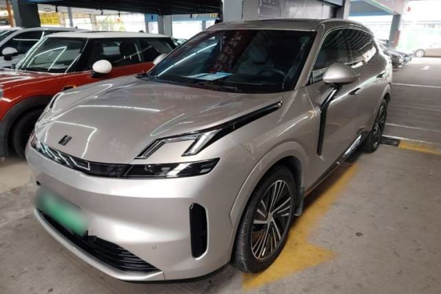 Used Lynk & Co 08 EM-P 2023 120km Long-Range Halo