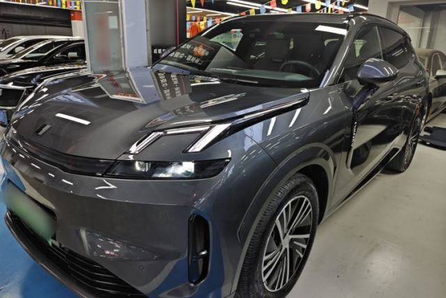 Used Lynk & Co 08 EM-P 2023 120km Long-Range Pro