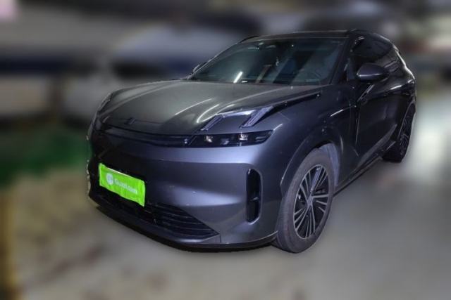 Used Lynk & Co 08 EM-P 2023 120km Long-Range Halo
